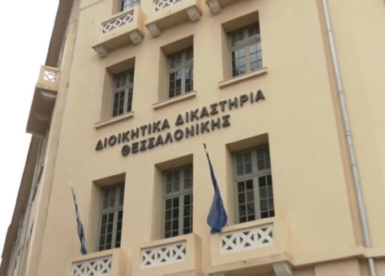 Θεσσαλονίκη: Στα Διοικητικά δικαστήρια οι ανεμβολίαστοι εργαζόμενοι του ΕΚΑΒ – Είχαν τεθεί σε αναστολή εργασίας