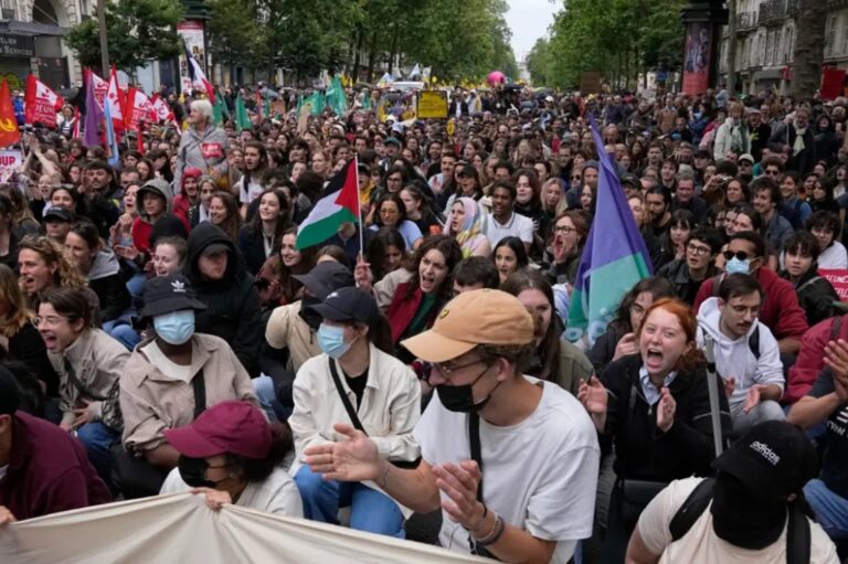 Μεγάλες διαδηλώσεις κατά της Ακροδεξιάς στη Γαλλία – Επί ποδός πάνω από 20.000 αστυνομικοί!