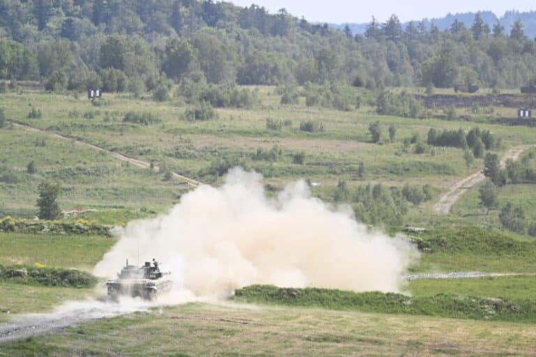 Συναγερμός στη Τσεχία: Έκρηξη σε κέντρο εκπαίδευσης στρατιωτών – Αναφορές για τραυματίες