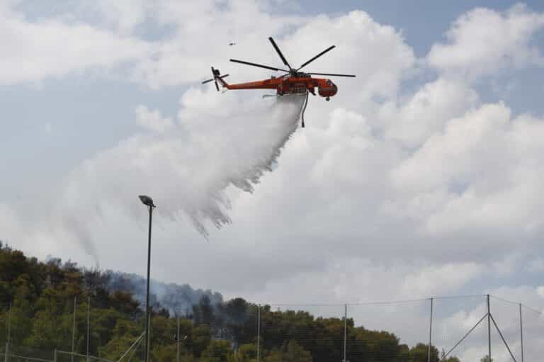 Συνελήφθη 80χρονος εμπρηστής – Έβαλε από πρόθεση 4 φωτιές στα Γλυκά Νερά!