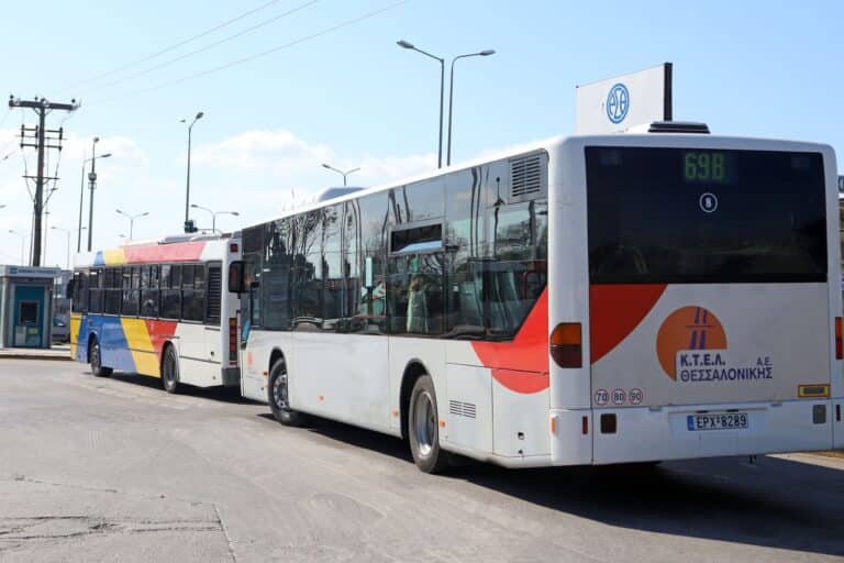 Θεσσαλονίκη: Ρατσιστική επίθεση σε 23χρονη από το Κονγκό μέσα σε αστικό λεωφορείο – Την έβρισαν και τη χτύπησαν