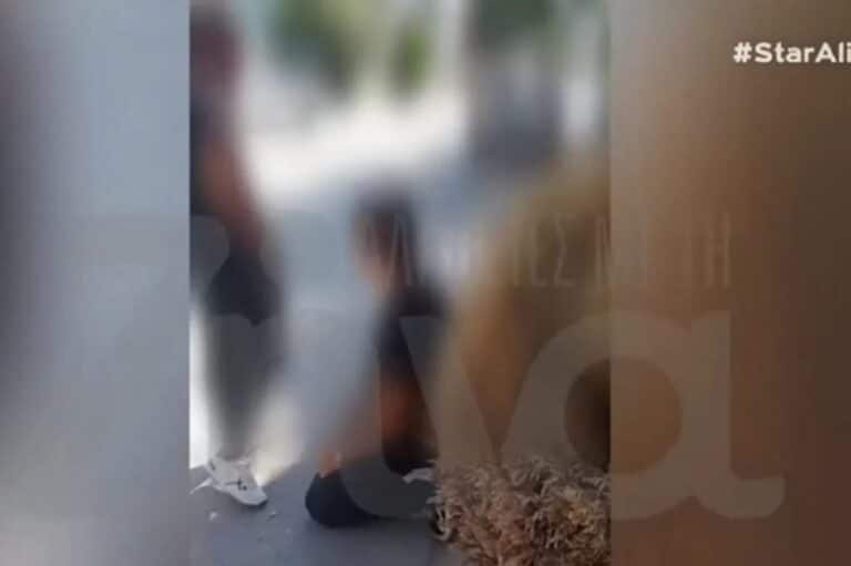 Σοκαριστικό βίντεο από το Μενίδι: 17χρονος ρίχνει μπουνιές σε ανήλικο – «Σε παρακαλώ, μην με χτυπάς», εκλιπαρεί το θύμα!