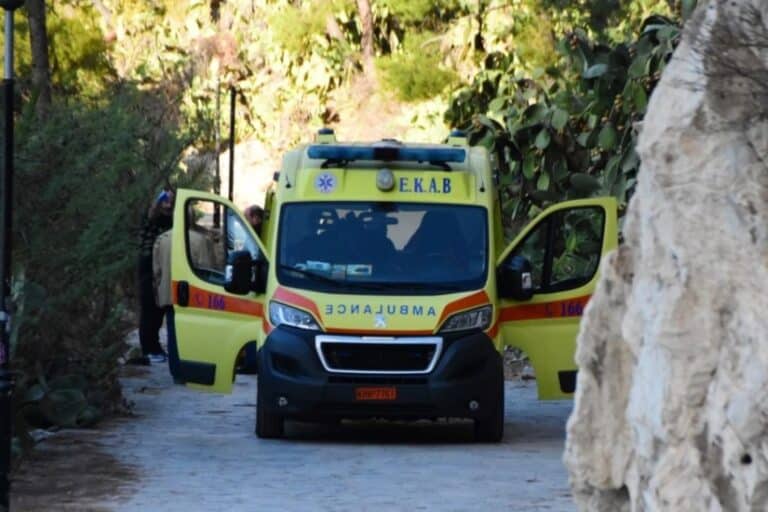 Χανιά: Χωρίς τις αισθήσεις του ανασύρθηκε ένας 80χρονος από δύσβατο σημείο