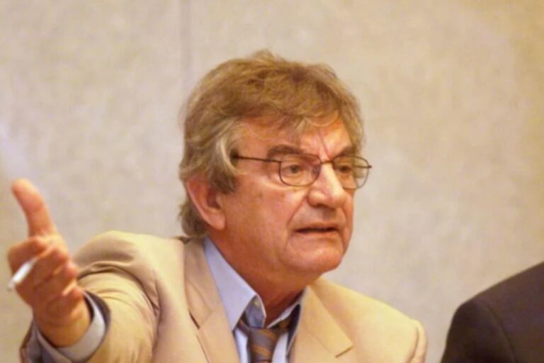 Πέθανε ο εμβληματικός πρόεδρος του Απόλλωνα Σμύρνης, Κώστας Αλαμάνος