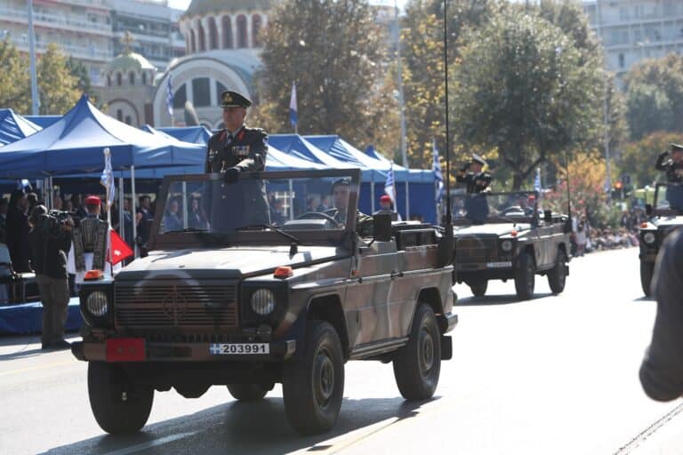 Εικόνες από την μεγαλειώδη στρατιωτική παρέλαση στη Θεσσαλονίκη για την 28η Οκτωβρίου!