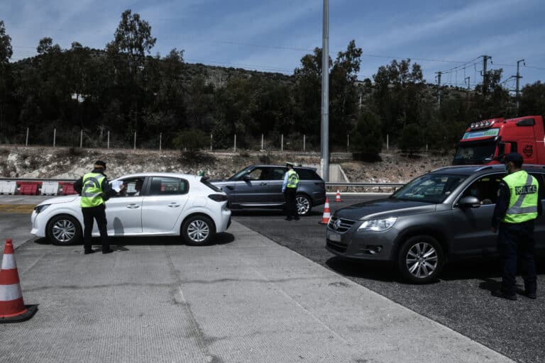 28η Οκτωβρίου: Αυξημένα μέτρα της ΕΛ.ΑΣ. για την έξοδο του τριημέρου – Τι ισχύει για τα φορτηγά