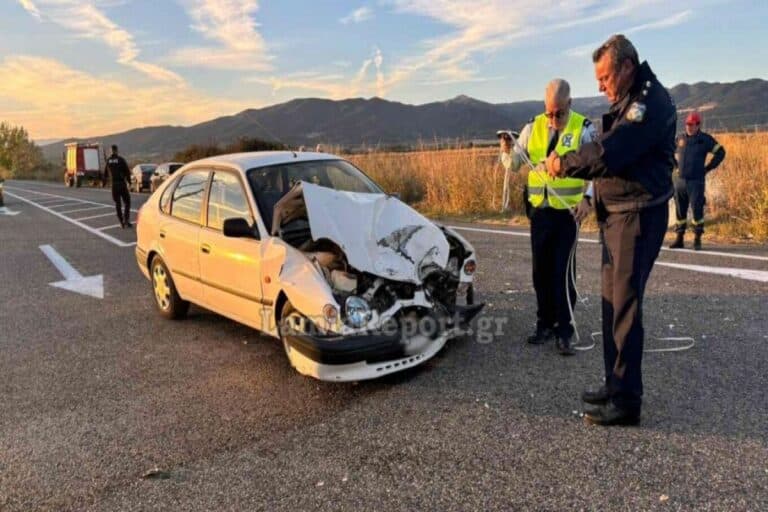 Λαμία: Σοβαρό τροχαίο με τραυματίες στη διασταύρωση για Λουτρά Υπάτης – «Από θαύμα ζούμε», λέει οδηγός (βίντεο)