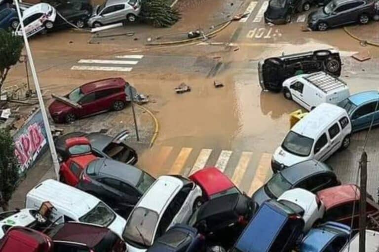 Τραγωδία δίχως τέλος στην Ισπανία: 95 νεκροί από τις φονικές πλημμύρες (βίντεο)