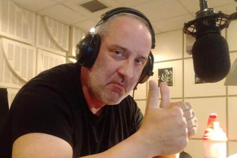 Πέθανε ο Αντώνης Δημητρίου των Ενδελέχεια και ραδιοφωνικός παραγωγός του «Kosmos»