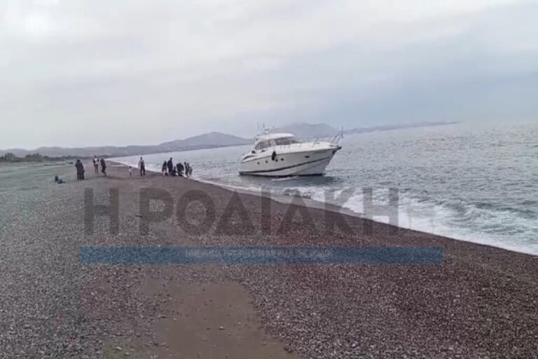 Παράνομοι μετανάστες ήρθαν με… θαλαμηγό στη Ρόδο – Συνελήφθη ο χειριστής (βίντεο)