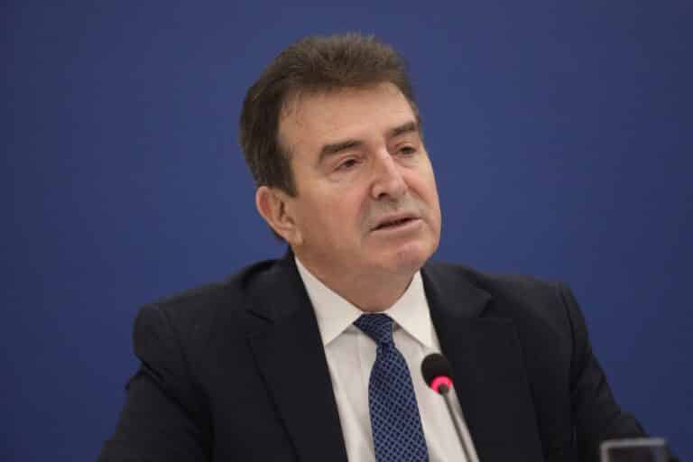 Σφοδρές αντιδράσεις στην απόφαση Χρυσοχοΐδη να απαγορευτούν οι συναυλίες στα Εξάρχεια – «Θα το ζήλευε κι ο Ερντογάν»