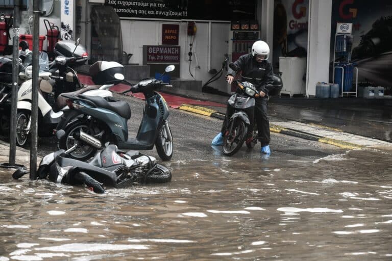 Πλημμύρες: Γιατί η Ισπανία και η Ελλάδα «χτυπήθηκαν» σφοδρά – Φόβοι για συχνότερη επανεμφάνιση των ακραίων φαινομένων