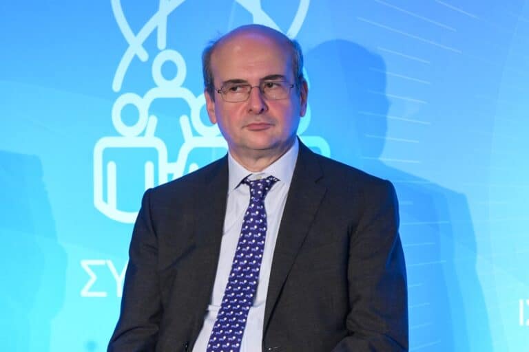 Χατζηδάκης: «Ο Σαμαράς επεδίωκε αυτήν την εξέλιξη, κανείς δεν χαίρεται στη ΝΔ»