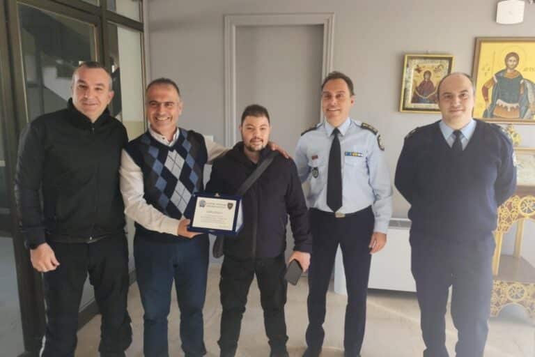 Τιμήθηκε αστυνομικός για την προσφορά του στην ΕΛ.ΑΣ. – «Μεγάλη τιμή για την Αχαΐα να έχει τέτοιους Αξιωματικούς» (εικόνα)