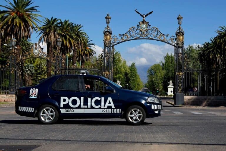 Γνωστός ποδοσφαιριστής κατηγορείται για την δολοφονία της γυναίκας του – Έπεσε από τον 7ο όροφο!