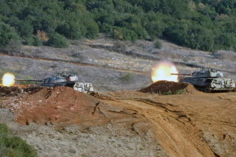 Οι Ένοπλες Δυνάμεις ενισχύονται: Σε πλήρη ετοιμότητα τα ελληνικά drones αυτοκτονίας – Εντυπωσιακή επίδειξη του Στρατού Ξηράς!