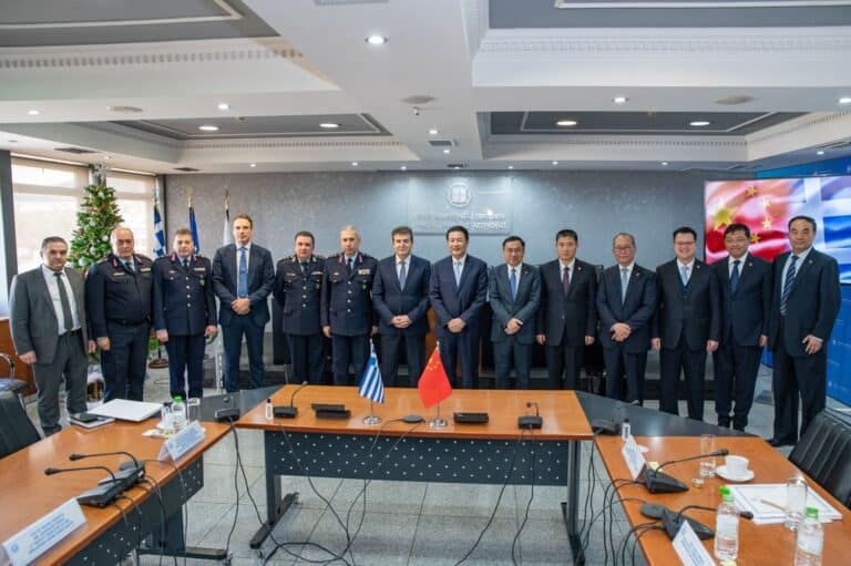Μεγάλη συνεργασία της ΕΛ.ΑΣ. με την αστυνομία της Κίνας – Προβλέπεται εκπαίδευση αξιωματούχων κι ανταλλαγή πληροφοριών!
