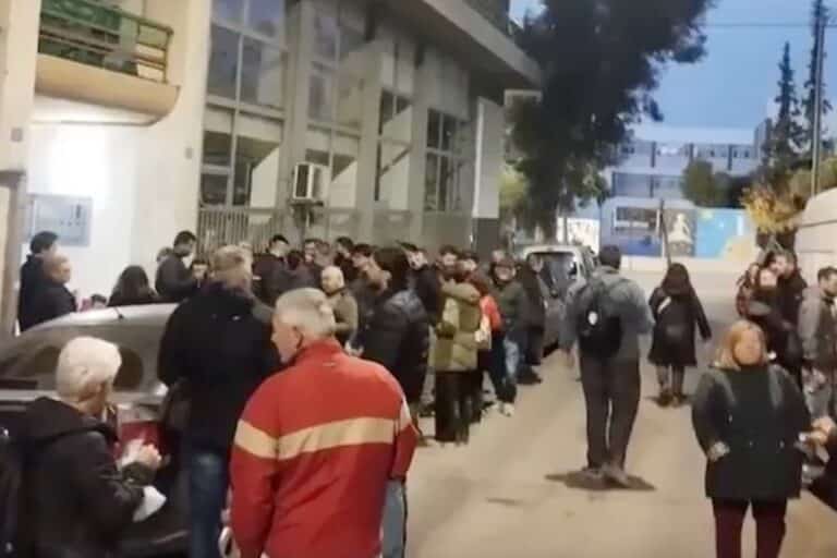 Σεπόλια: Έκαναν έξωση σε οικογένεια με παιδί ΑμεΑ λίγο πριν τα Χριστούγεννα!