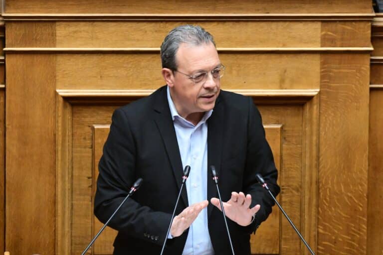 Ο ΣΥΡΙΖΑ θα ψηφίσει τις αμυντικές δαπάνες