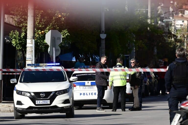 Μακελειό στη Γλυφάδα: Αναμένονται νέα εντάλματα σύλληψης – Προθεσμία για την Παρασκευή πήραν οι συλληφθέντες