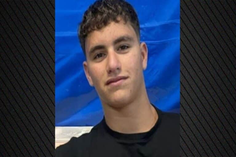 Κρήτη: Θρήνος για τον θάνατο του 17χρονου Γιάννη μετά από τροχαίο – Βενζινάδικο σταματά να δίνει καύσιμα σε όσους δεν φορούν κράνος