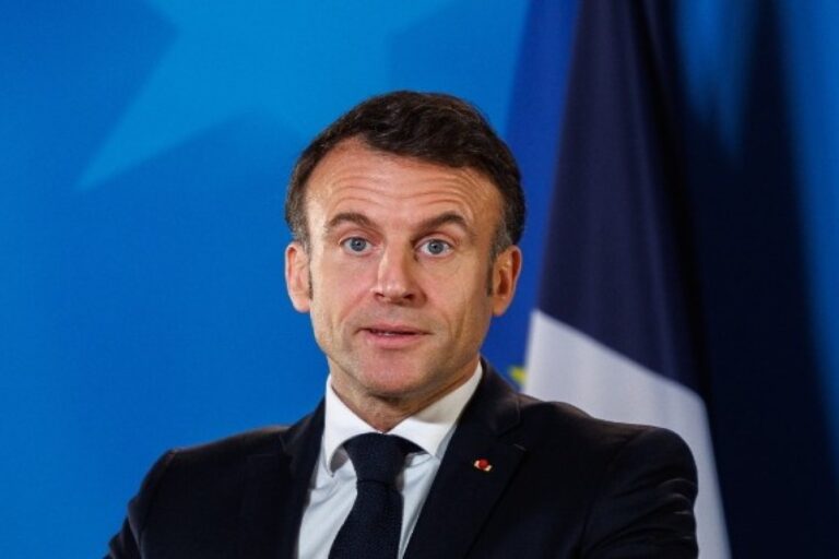 Γαλλία: O Μακρόν θέλει να διορίσει πρωθυπουργό «μέσα σε 48 ώρες» 