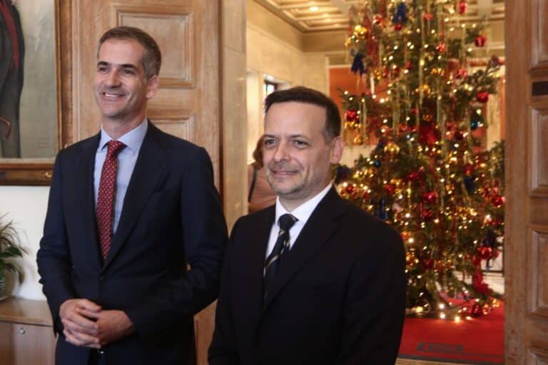 Ο Μπακογιάννης κατηγορεί τον δήμαρχο Αθηναίων για το γήπεδο του Παναθηναϊκού – «Αγωνιζόμαστε να λύσουμε το πρόβλημα που δημιουργήσατε εσείς» απαντά ο Δούκας