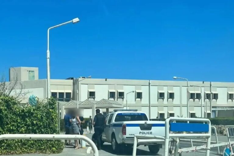 Τροχαίο στο Ηράκλειο: Σε σοβαρή αλλά σταθερή κατάσταση η 4χρονη – Παρασύρθηκε από φορτηγάκι έξω από το ΠΑΓΝΗ