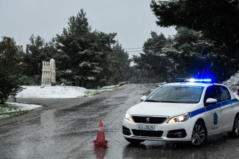 Καιρός σήμερα: Βροχές, καταιγίδες και πτώση της θερμοκρασίας από το απόγευμα – Πού θα χιονίσει