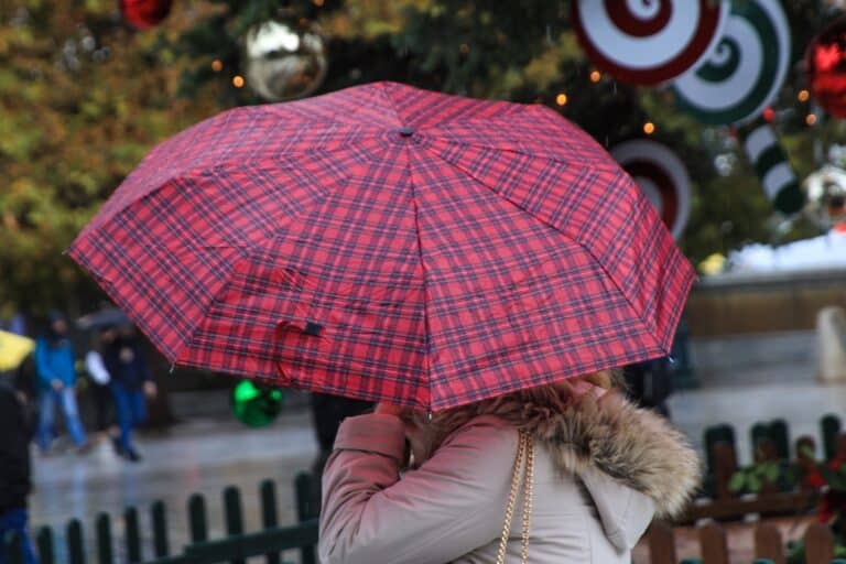 Έκτακτο δελτίο επιδείνωσης καιρού: Ισχυρές βροχές και καταιγίδες από αύριο – Στο «κάδρο» και η Αττική