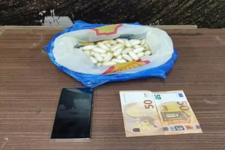 Συνελήφθη 47χρονος στο «Ελ. Βενιζέλος» για διακίνηση κοκαΐνης – Είχε καταπιεί… 77 συσκευασίες 