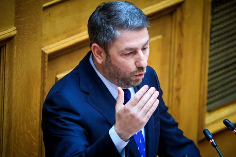 Δημοσκόπηση MRB: Εύρημα σοκ – «Ναι» σε συμπολίτευση ΠΑΣΟΚ-ΣΥΡΙΖΑ λένε οι πολίτες (βίντεο)