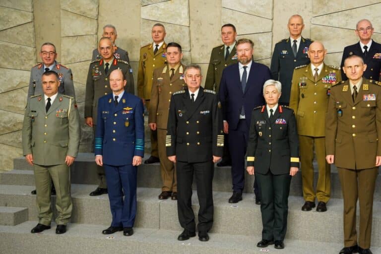 Ο Αρχηγός ΓΕΕΘΑ στη Σύνοδο του ΝΑΤΟ στις Βρυξέλλες – Τι συζητήθηκε