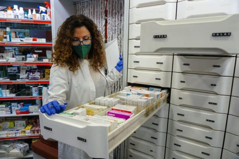 Φαρμακεία ΕΟΠΥΥ: Τα τρία μέτρα που αποφασίστηκαν για να μειωθεί η ταλαιπωρία