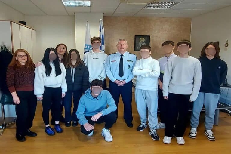 Ο Διευθυντής της Διεύθυνσης Αστυνομίας Κοζάνης έδωσε μία διαφορετική συνέντευξη σε μαθητές Λυκείου (εικόνες)