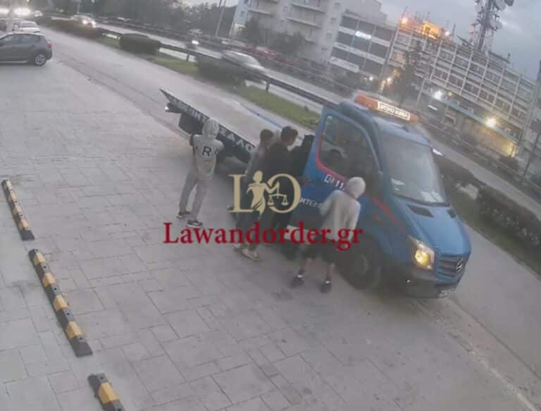 Συμμορία ανηλίκων λήστευε πεζούς και οδηγούς στη Νεά Φιλαδέλφεια – Βίντεο ντοκουμέντο από τη δράση τους 