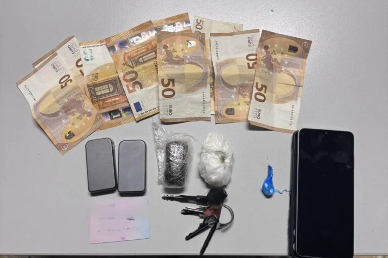 Χειροπέδες σε 31χρονο για διακίνηση ναρκωτικών στο Παγκράτι – Συνελήφθη με κοκαΐνη και κάνναβη