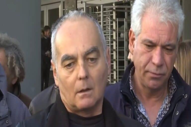 Άλκης Καμπανός: «Κάποια μυαλά δεν αλλάζουν, ο Γολγοθάς μας συνεχίζεται» δήλωσε ο πατέρας του μετά την αναβολή της δίκης  