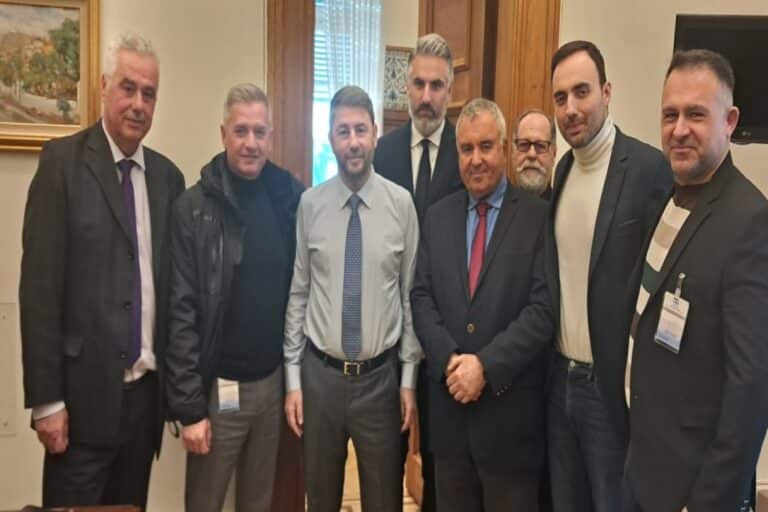 Η ΠΟΕΠΛΣ συναντήθηκε με τον Ανδρουλάκη – Τι συζήτησαν