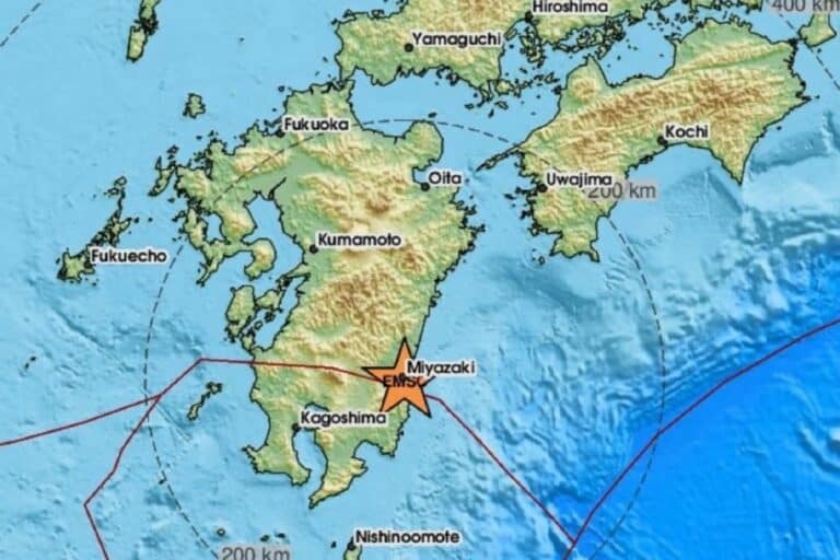Ισχυρός σεισμός 6,9 Ρίχτερ στην Ιαπωνία – Προειδοποίηση για τσουνάμι!