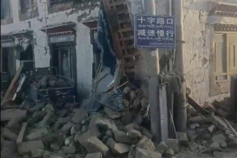 Σεισμός στο Θιβέτ: Τουλάχιστον 126 νεκροί και 188 τραυματίες – Φόβοι ότι ο αριθμός θα αυξηθεί (βίντεο)