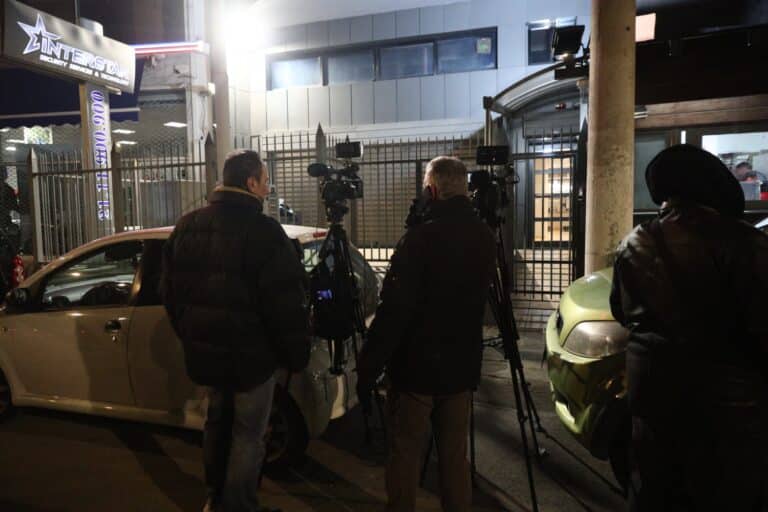 Τέμπη: Έφοδος της ΕΛ.ΑΣ στα γραφεία της εταιρείας που έδωσε τα νέα βίντεο με την εμπορική αμαξοστοιχία!