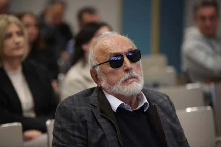 Θύμα κλοπής ο Παναγιώτης Κουρουμπλής – Ρομά του πήραν το αμάξι