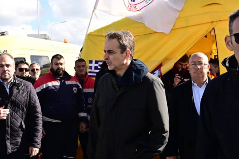 Μητσοτάκης για σεισμούς στη Σαντορίνη: «Υπάρχει συγκρατημένη αισιοδοξία πως δεν θα οδηγηθούμε στο κακό σενάριο»