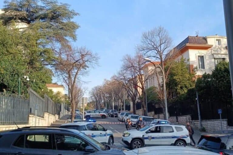 Συναγερμός στη Μασσαλία: Έκρηξη κοντά στο ρωσικό προξενείο (εικόνες)