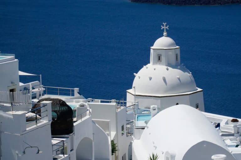 Σαντορίνη: Απατεώνες τηλεφωνούν σε κάτοικους του νησιού και ζητούν προσωπικά και οικονομικά στοιχεία