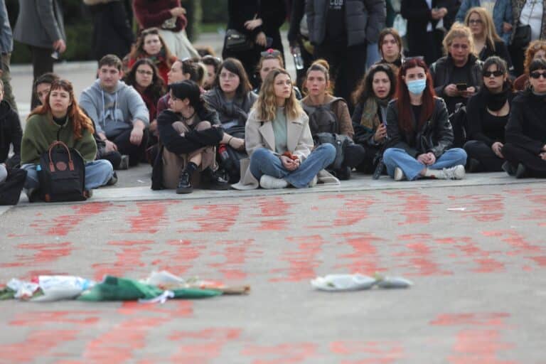 Πανεκπαιδευτικό συλλαλητήριο στις 12:00 στα Προπύλαια για τα Τέμπη – Συγκεντρώσεις και σε άλλες πόλεις
