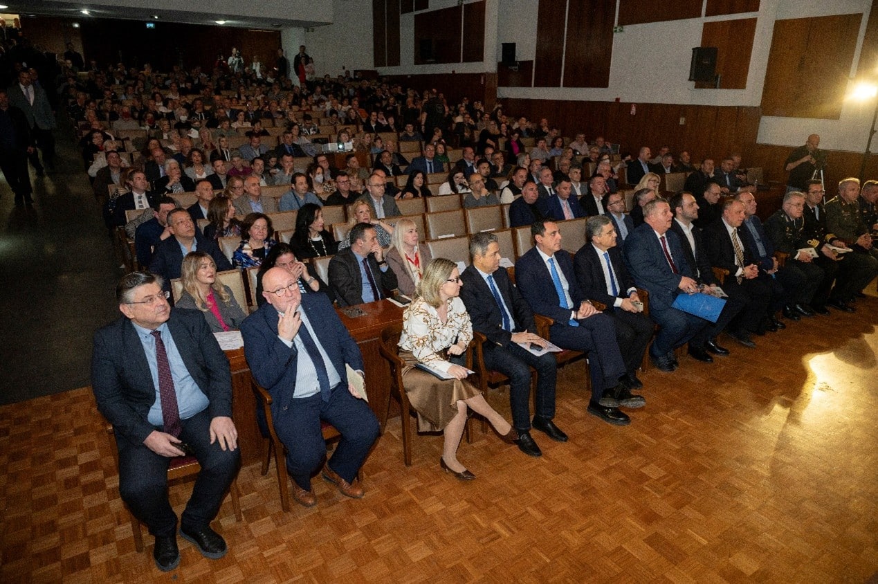 8 xronia pomens kentriki 31 03 2025 1 1