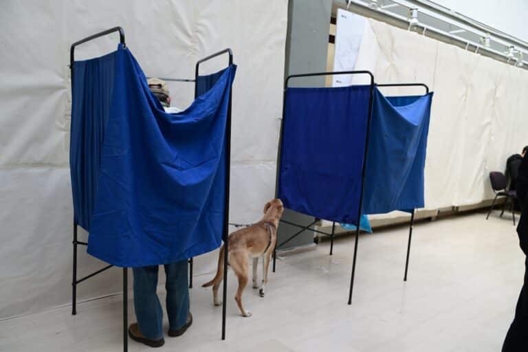 Δημοσκόπηση Pulse: Πρώτη βγαίνει η ΝΔ με 23%, στη δεύτερη θέση ΠΑΣΟΚ και Πλεύση Ελευθερίας με 12%