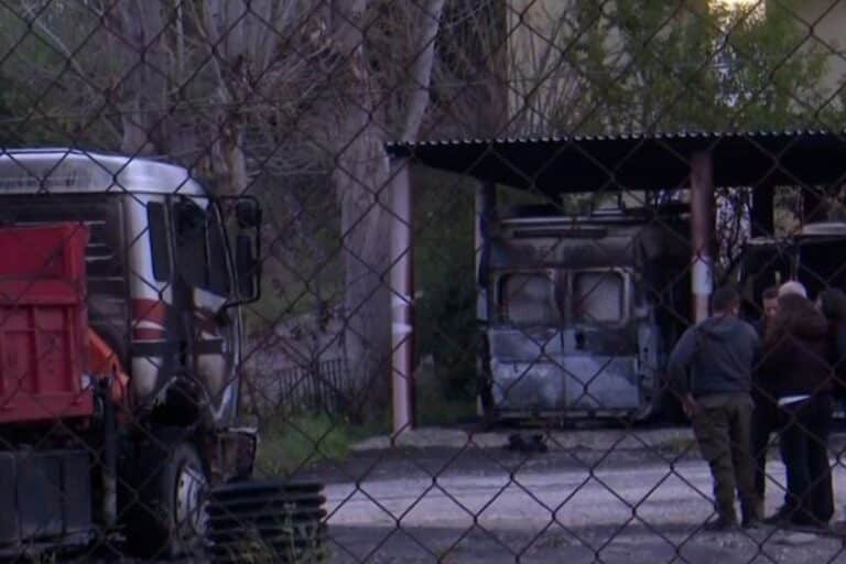 Χολαργός: Φωτιά τα ξημερώματα σε εργοτάξιο της ΕΥΔΑΠ – Ενδείξεις για εμπρησμό (βίντεο)